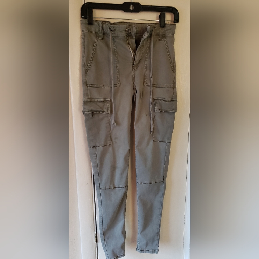 American Eagle Size 4 - Picture 1 of 3